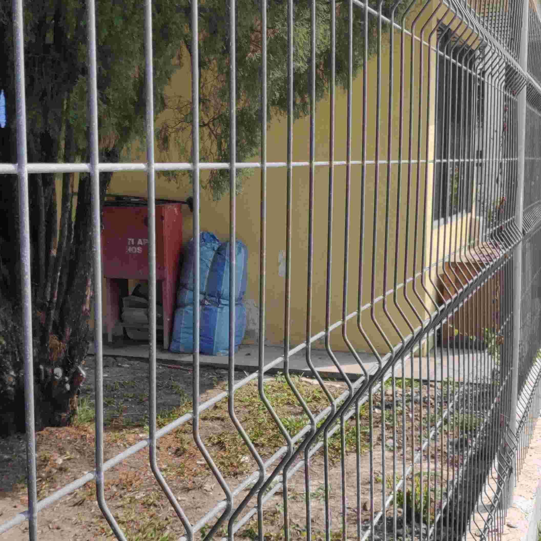 weld mesh fence